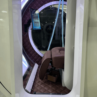 HPO Tech ZEUGMA Hyperbaric Chamber seating detail