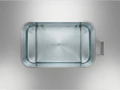 Top view of Colderatti Basin 4 Pro filled with water