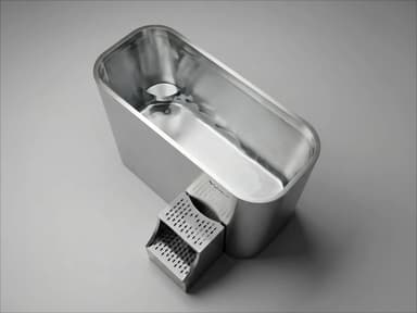 Interior view of Colderatti Dualpod 2 Pro stainless steel basin